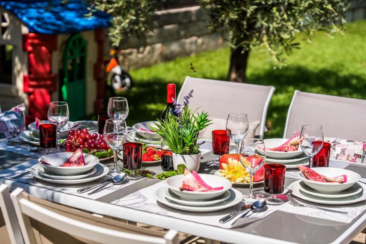 Semesterbostad Ideal Property Mallorca - Villa Vallespir Alcudia