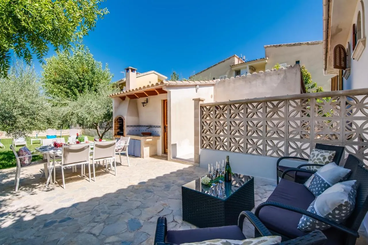 Ideal Property Mallorca - Villa Vallespir Alcudia  0*, Alcudia (Mallorca) Spain